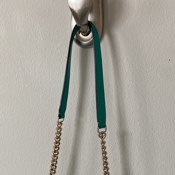 Green Spencer Chain Wallet - Picture 9 of 11